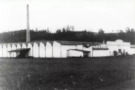 Historie nekořské továrny