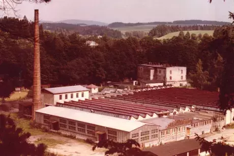 Historie nekořské továrny