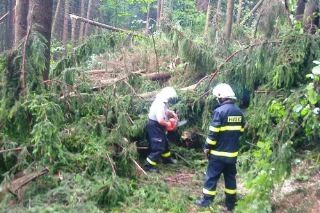 Odstraňování následků noční bouře z 8.7.2015