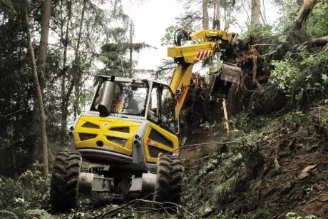 Odstraňování následků noční bouře z 8.7.2015