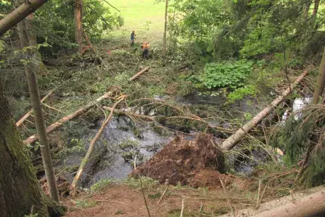 Odstraňování následků noční bouře z 8.7.2015