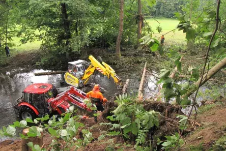 Odstraňování následků noční bouře z 8.7.2015