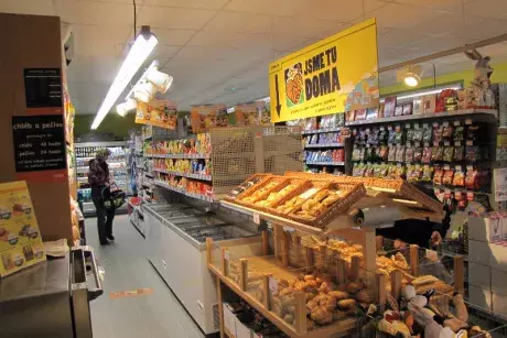 Zrekonstruovaná prodejna Konzum a pošta Partner