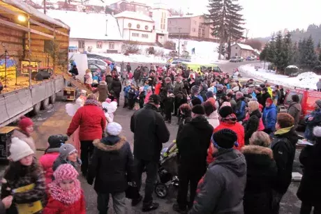 Rozsvěcení vánočního stromu 3.12.2016