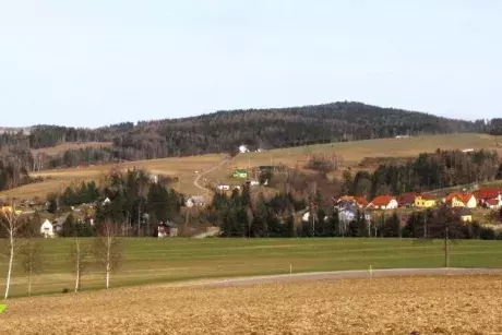 březen-květen 2017