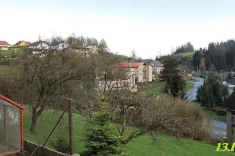 březen-květen 2017