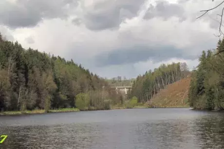 březen-květen 2017