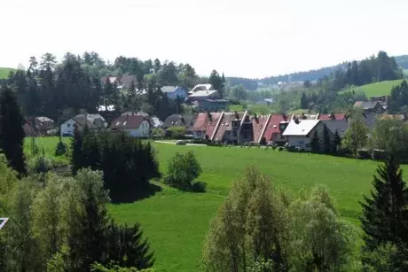 březen-květen 2017