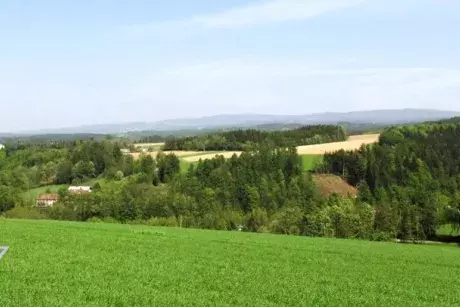 březen-květen 2017