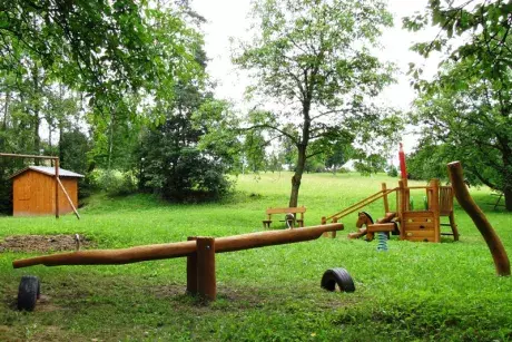 Herní a odpočinkové prvky Hřiště Bredůvka