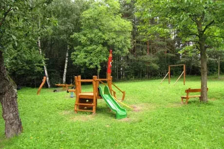 Herní a odpočinkové prvky Hřiště Bredůvka