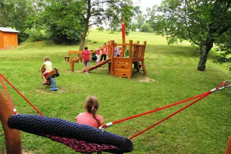 Herní a odpočinkové prvky Hřiště Bredůvka