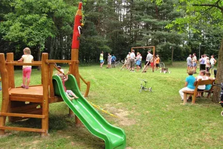 Herní a odpočinkové prvky Hřiště Bredůvka