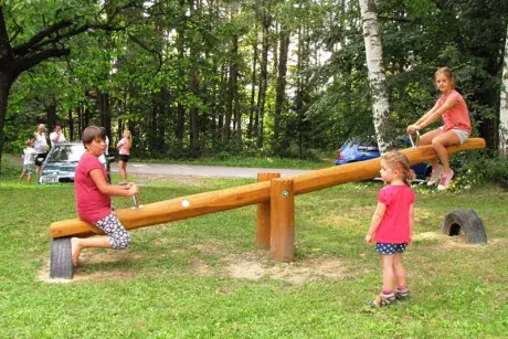 Herní a odpočinkové prvky Hřiště Bredůvka