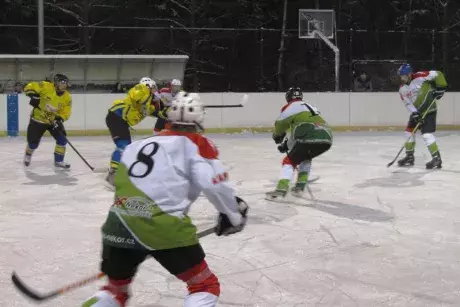 Silvestrovský hokejový zápas Nekoř x Klášterec