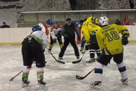 Silvestrovský hokejový zápas Nekoř x Klášterec